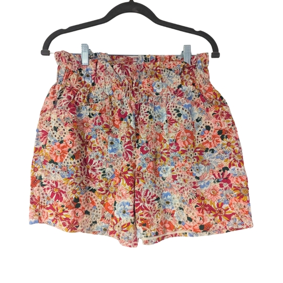Floral Ruffle Hem Shorts, Size M - Picture 1 of 4
